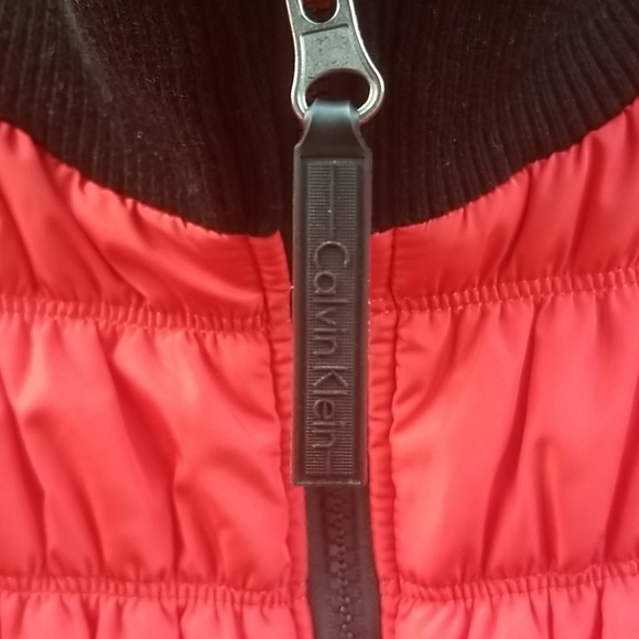 Calvin Klein Performance Puffer Vest Sz S VGUC - Picture 3 of 8
